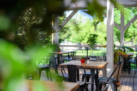 Spring menu moves